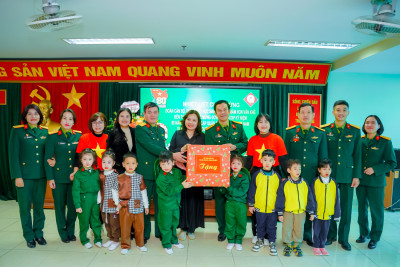 TRƯỜNG MẦM NON VĂN KHÊ TỔ CHỨC  HOẠT ĐỘNG TRẢI NGHIỆM CHO TRẺ NHÂN KỶ NIỆM  80 NĂM NGÀY THÀNH LẬP QUÂN ĐỘI NHÂN DÂN VIỆT NAM (22/12/1944- 22/12/2024)